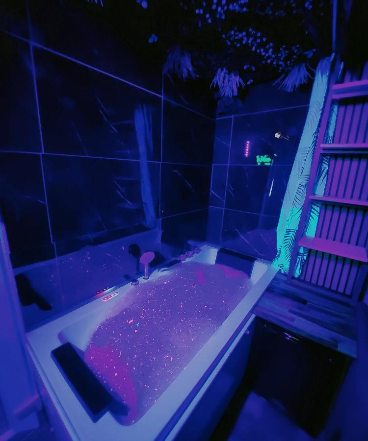 Jungle House Avec Jacuzzi A 10 Min De Disneyland -Taille Chambre- Conde-Sainte-Libiaire Extérieur photo