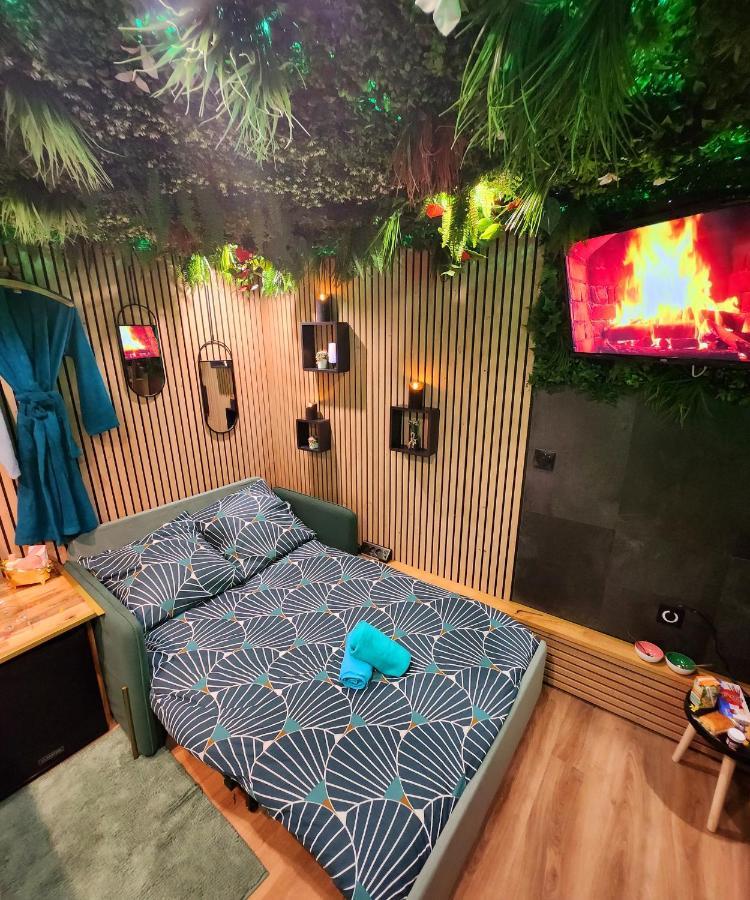 Jungle House Avec Jacuzzi A 10 Min De Disneyland -Taille Chambre- Conde-Sainte-Libiaire Extérieur photo